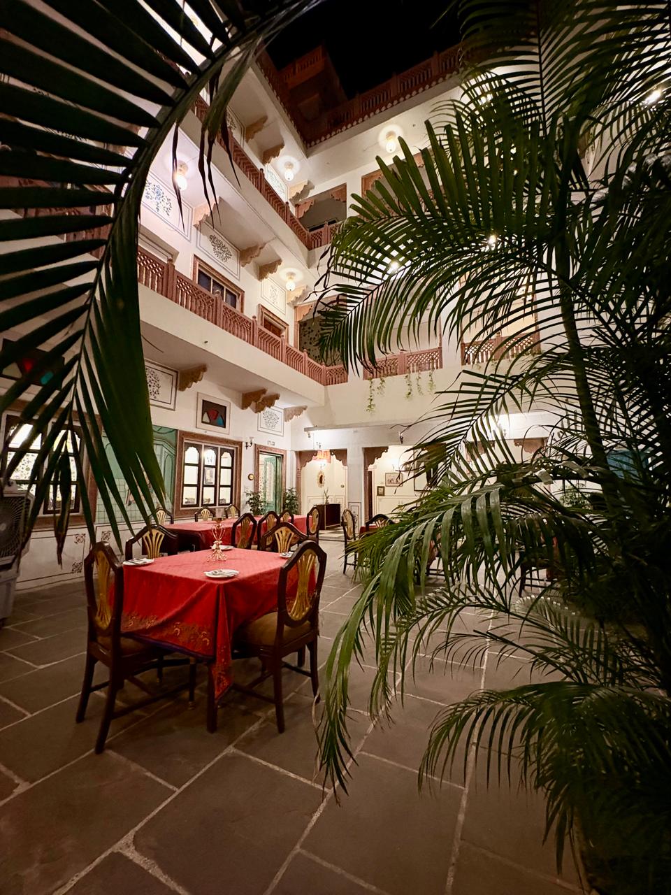 Hotel Courtyard View 10