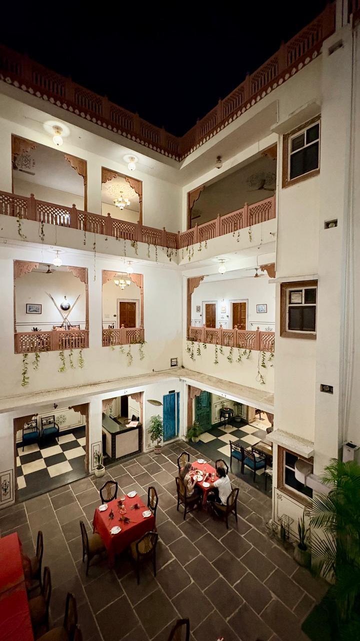 Hotel Courtyard View 17