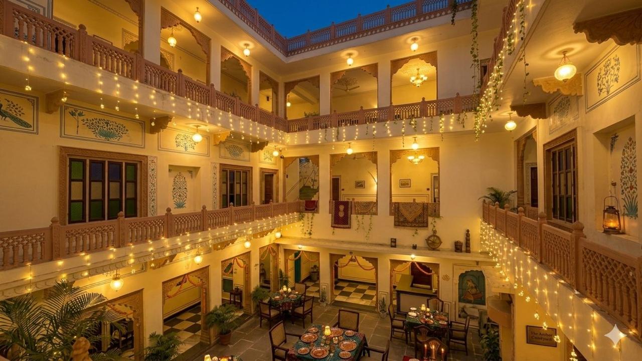 Hotel Courtyard View 21
